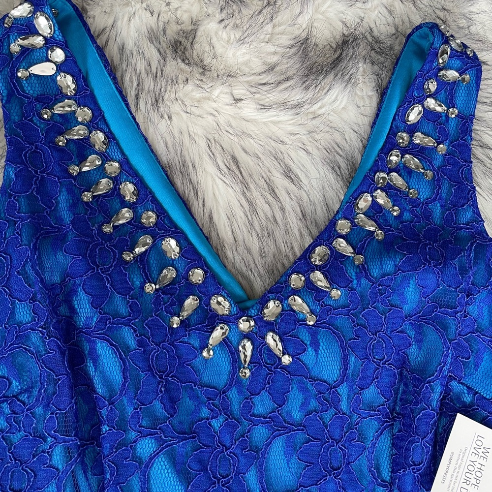 NWT! Lace Mini